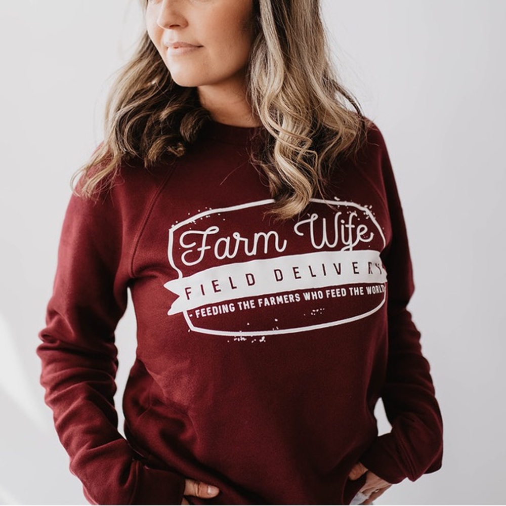 BNWT Farm Wife Delivery Crew